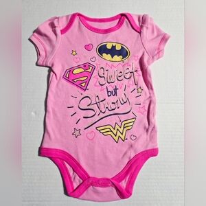 DC‎ Comics Girls Pink Short Sleeve Bodysuit 3-6 Months
